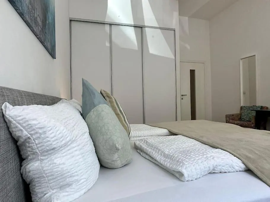 Relocation Or Expats, Only Long Term Stay! 2 Min To U4 Rossauer Laende Vienna 0*,  Austria