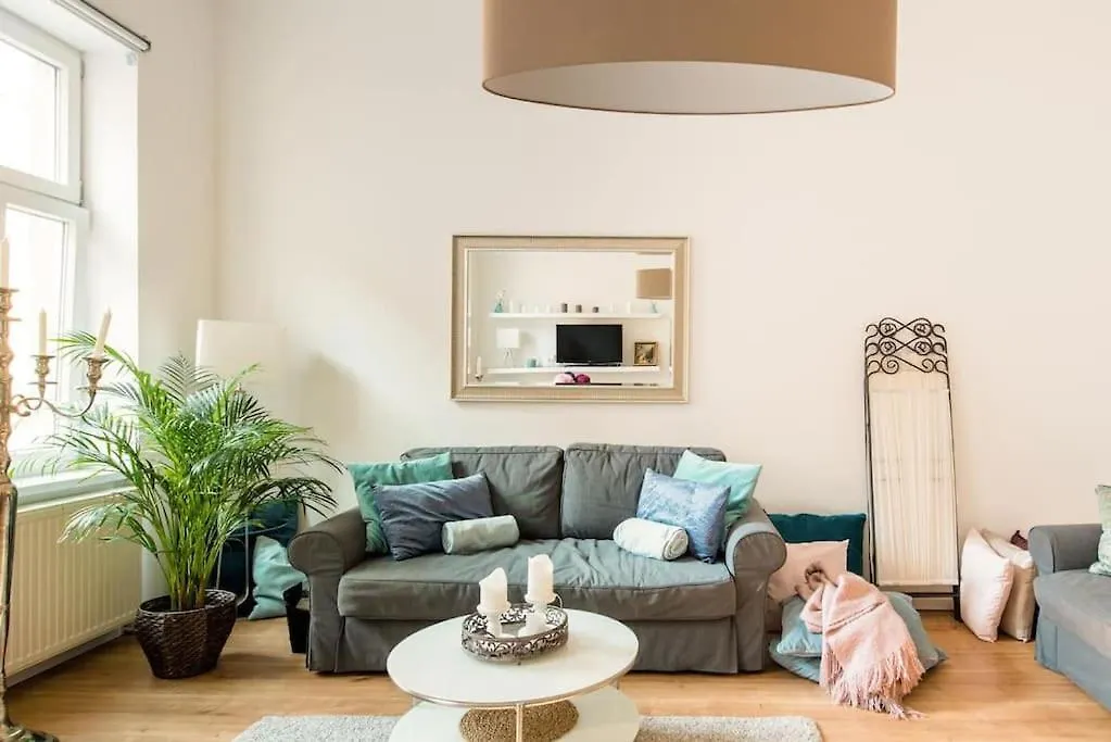 Relocation Or Expats, Only Long Term Stay! 2 Min To U4 Rossauer Laende Vienna