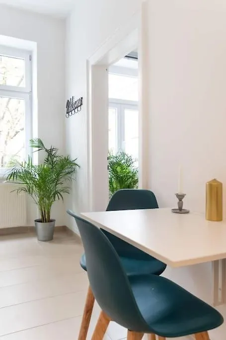 Relocation Or Expats, Only Long Term Stay! 2 Min To U4 Rossauer Laende Vienna Apartment